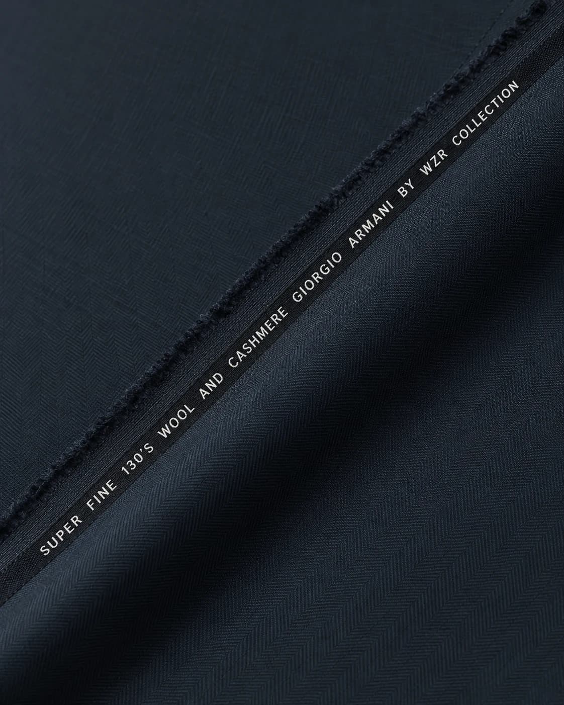 Super Fine 130s Wool & Cashmere fabric in Midnight Navy