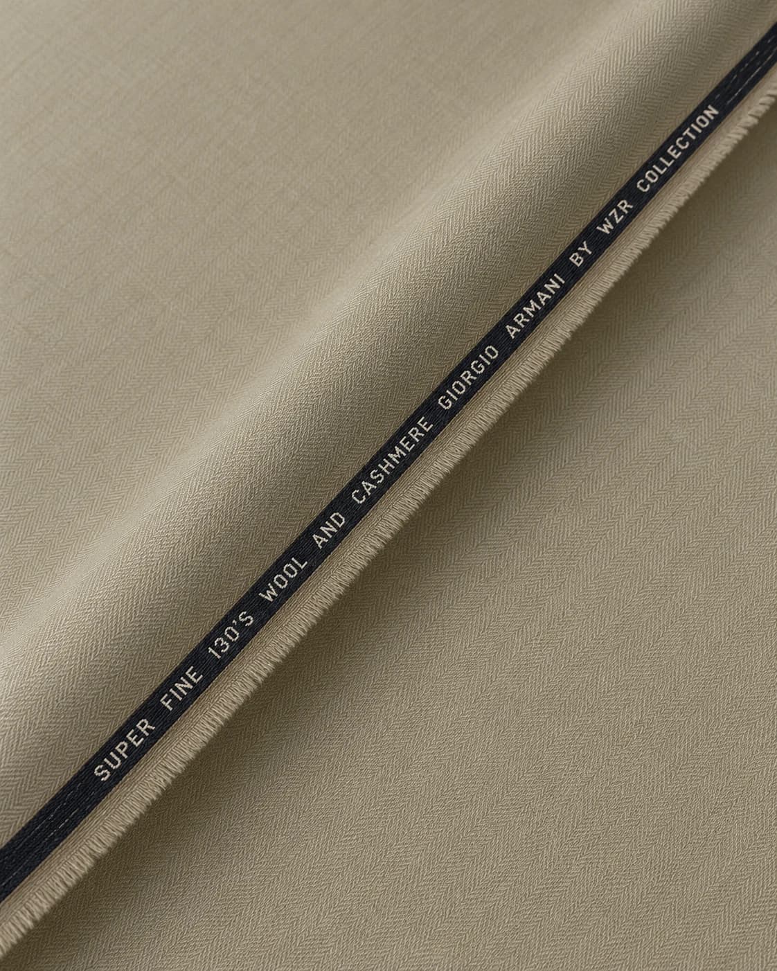 Super Fine 130s Wool & Cashmere fabric in Sand