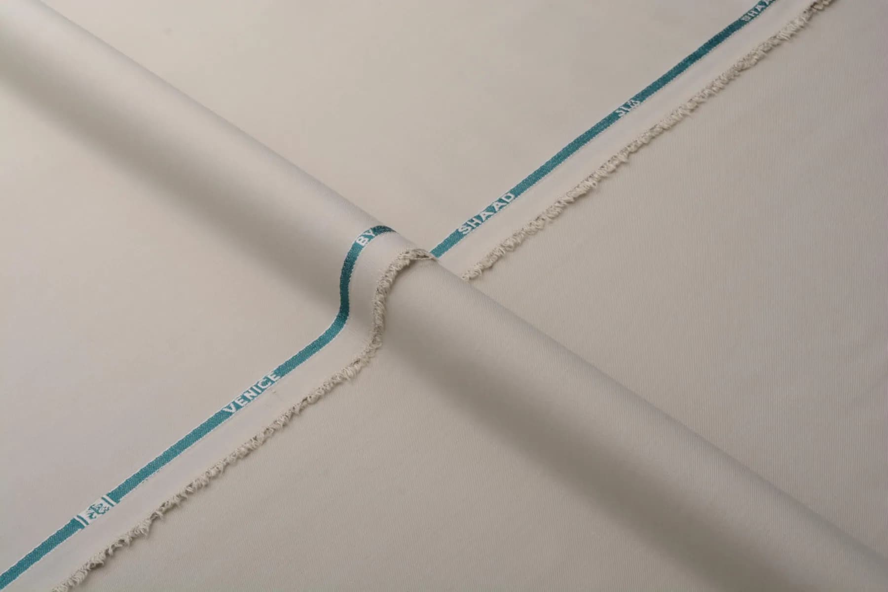 Venice fabric in Ivory